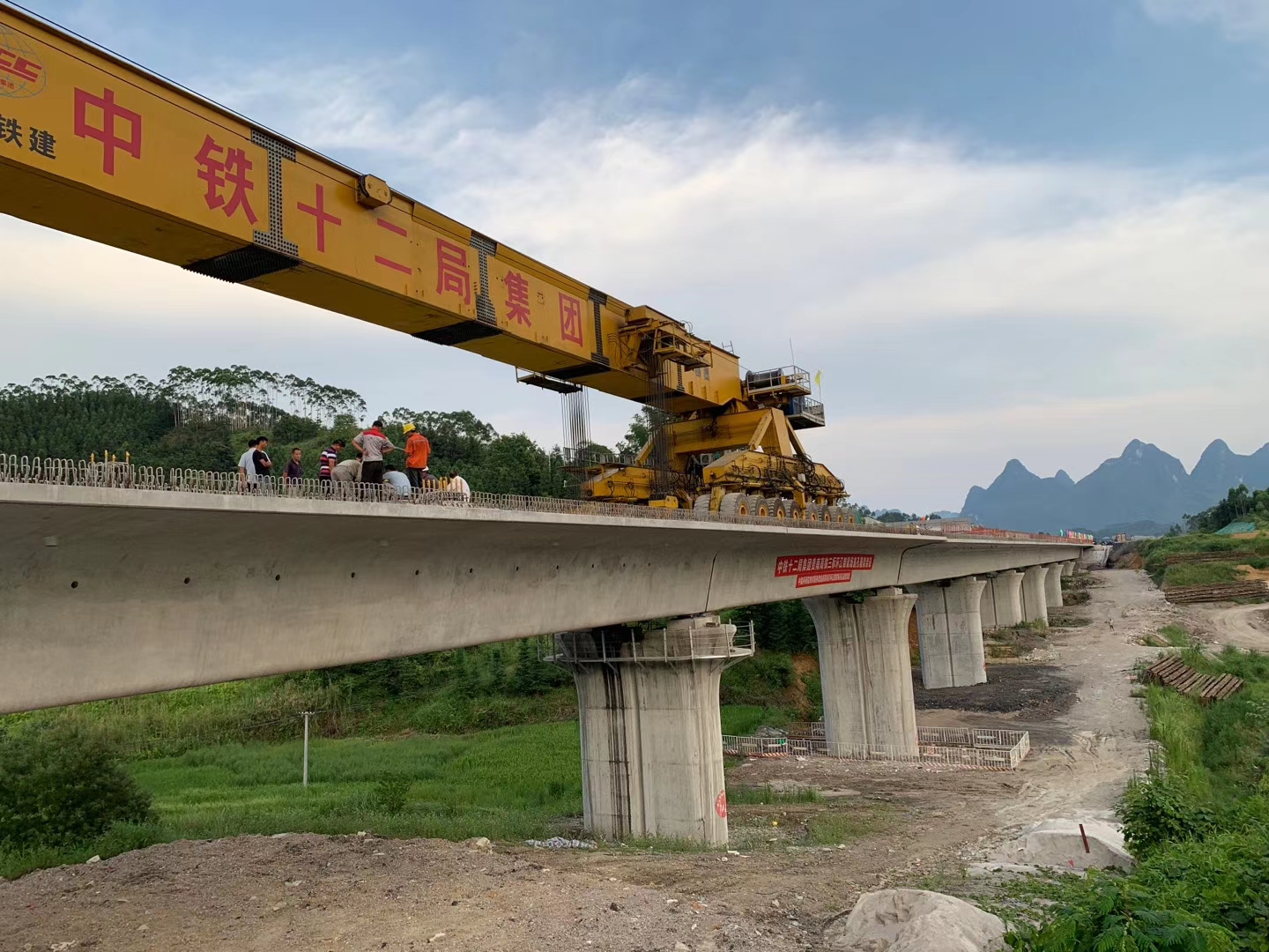 岳阳楼预应力加固在公路桥梁施工应用